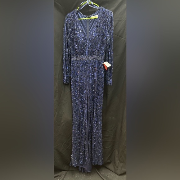 MAC DUGGAL 5002 NWOT Embellished Front Slit Long Sleeve Gown - Picture 6 of 7